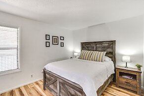 Screened Balcony & Views: Modern Osage Beach Condo