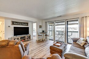 Screened Balcony & Views: Modern Osage Beach Condo