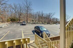 Screened Balcony & Views: Modern Osage Beach Condo