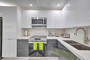 Canal-front Condo: Walk to Downtown Ft Lauderdale!