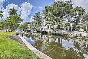 Canal-front Condo: Walk to Downtown Ft Lauderdale!