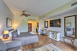 Coastal Condo: Patio & Free Resort Amenities!