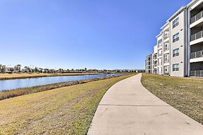 6 Mi to Disney: Resort Hideaway w/ Pool Access!