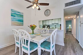 Half-mi to Beach Access: Sunny Miramar Villa!