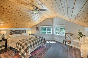 1 Mi to Jenkinson Lake: Apples Chalet w/ Deck