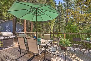 1 Mi to Jenkinson Lake: Apples Chalet w/ Deck