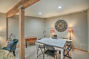 1 Mi to Jenkinson Lake: Apples Chalet w/ Deck