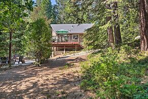 1 Mi to Jenkinson Lake: Apples Chalet w/ Deck