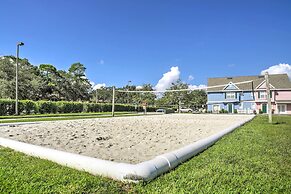 Kissimmee Retreat w/ Pool Access, 10 Mi to Disney!