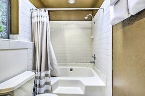 Tranquil Guerneville Home w/ Redwood Views