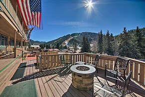 Red River Condo w/ Fire Pit: 1/2 Mi to Slopes!