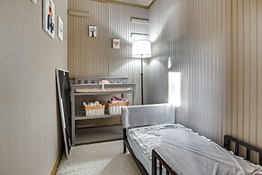 Apple Valley Home, Shared Golf Course On-site