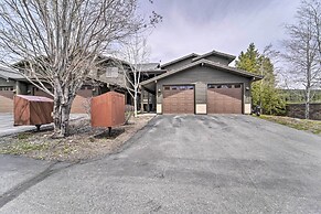 2 Mi to Donner Lake: Walkable Truckee Condo!