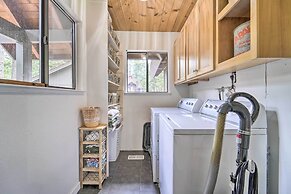 2 Mi to Tahoe Donner: Truckee Getaway w/ Grill