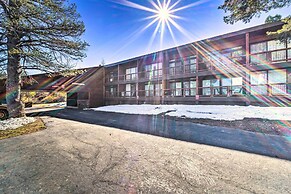 Walk to Ski Resort: Tahoe Donner Studio w/ Balcony