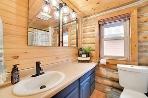 Diamond Lake Waterfront Cabin w/ Deck + Dock!