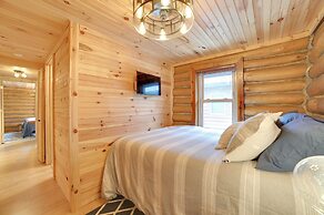 Diamond Lake Waterfront Cabin w/ Deck + Dock!