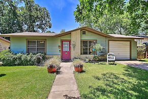 Fredericksburg Home 8 Blocks to Main St + Wineries