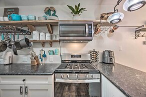 Tranquil Cabin w/ Stream & Deck Near Dtwn Ruidoso!