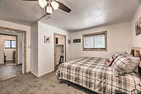 Tranquil Cabin w/ Stream & Deck Near Dtwn Ruidoso!