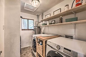 Tranquil Cabin w/ Stream & Deck Near Dtwn Ruidoso!