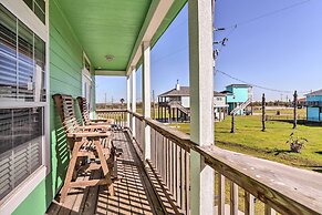 Crystal Beach Coastal Home - Walk to Shore!