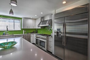 Palm Springs Home: Casita + Fire Pit!