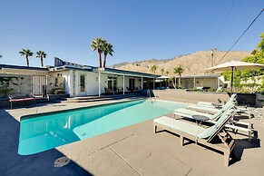 Palm Springs Home: Casita + Fire Pit!