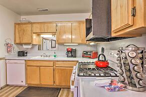 Hot Tub & Deck: Big Bear Gem Near Resorts!