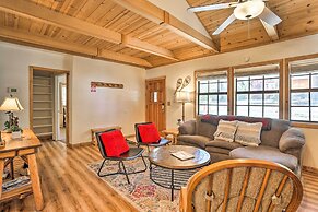 Hot Tub & Deck: Big Bear Gem Near Resorts!