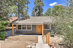 Hot Tub & Deck: Big Bear Gem Near Resorts!