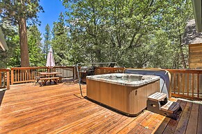 Hot Tub & Deck: Big Bear Gem Near Resorts!