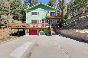 Remodeled Crestline Retreat: Walk to Lake Gregory!