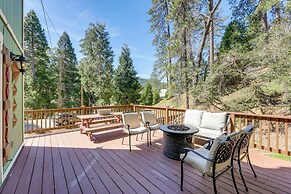 Remodeled Crestline Retreat: Walk to Lake Gregory!