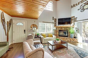 Remodeled Crestline Retreat: Walk to Lake Gregory!