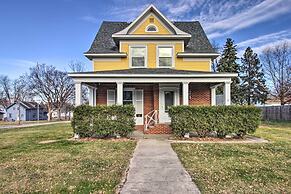 Cozy Appleton Getaway w/ Screened-in Porch + Yard!