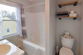 Cozy Appleton Getaway w/ Screened-in Porch + Yard!