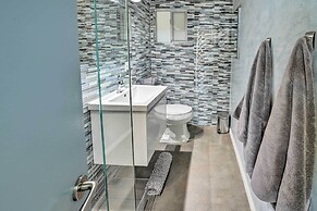 Palm Springs Home w/ Private Pool & Hot Tub!