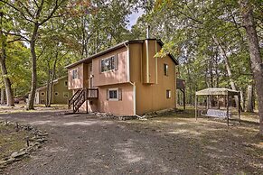 East Stroudsburg Home w/ Game Room + Deck!
