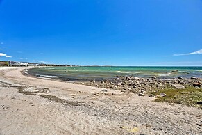 Sunny Beach House Getaway - Steps From Water!