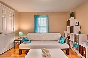 Cozy Third-story Apartment in Dtwn Brockton!