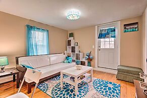 Cozy Third-story Apartment in Dtwn Brockton!