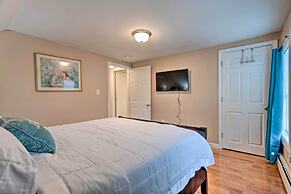 Cozy Third-story Apartment in Dtwn Brockton!