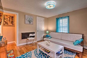Cozy Third-story Apartment in Dtwn Brockton!