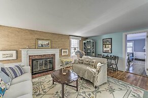 Waterfront Hyannis Gem: Walk to Hyannis Port Beach