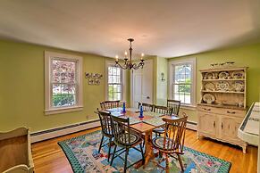 Waterfront Hyannis Gem: Walk to Hyannis Port Beach