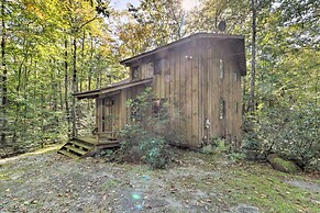 Cabin w/ 3 Acres, Tennis Courts: By 4 Ski Mtns