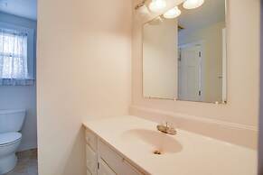 < 1 Mi to Beach: Family-friendly Falmouth Home!