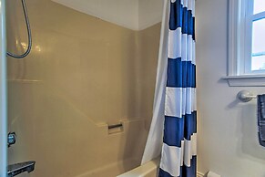 Updated Yarmouth Escape Near Swan Pond + Beaches!