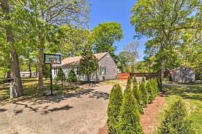 Updated Yarmouth Escape Near Swan Pond + Beaches!